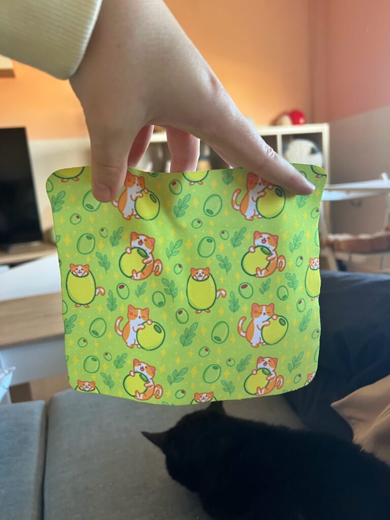 Gamuza gato aceituno (Benjamín) – B grade – Paño para las gafas